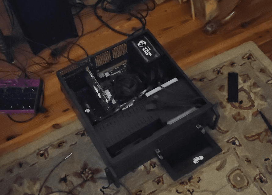 HomeLab Self Hosted Server